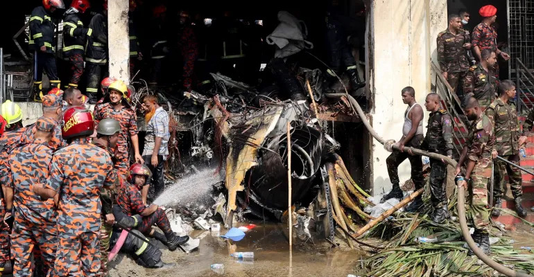 Jet Tempur AU Bangladesh Hantam Sekolah, 27 Orang Tewas