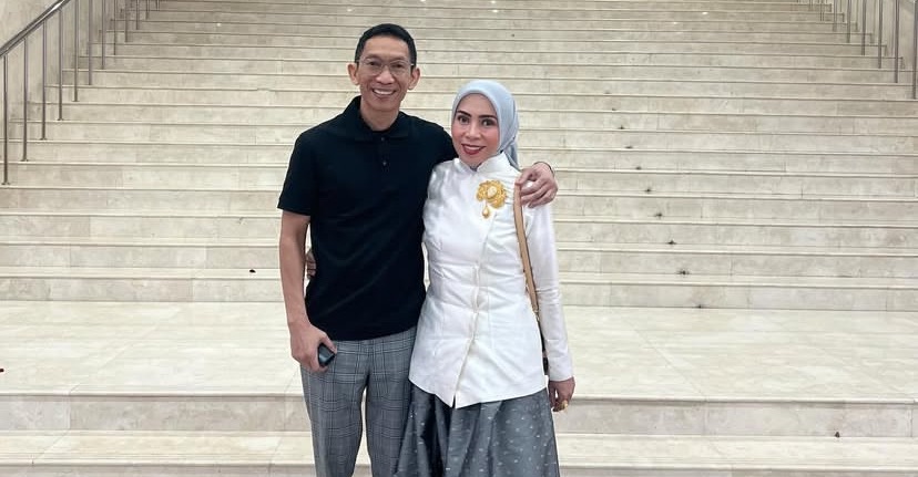 Rayakan 30 Tahun Pernikahan, Melly Goeslaw Gelar Kawin Massal