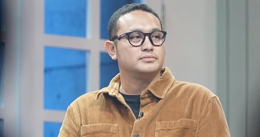 Malu karena Istri Sarjana, Gilang Dirga Kuliah S1 Jalur Beasiswa