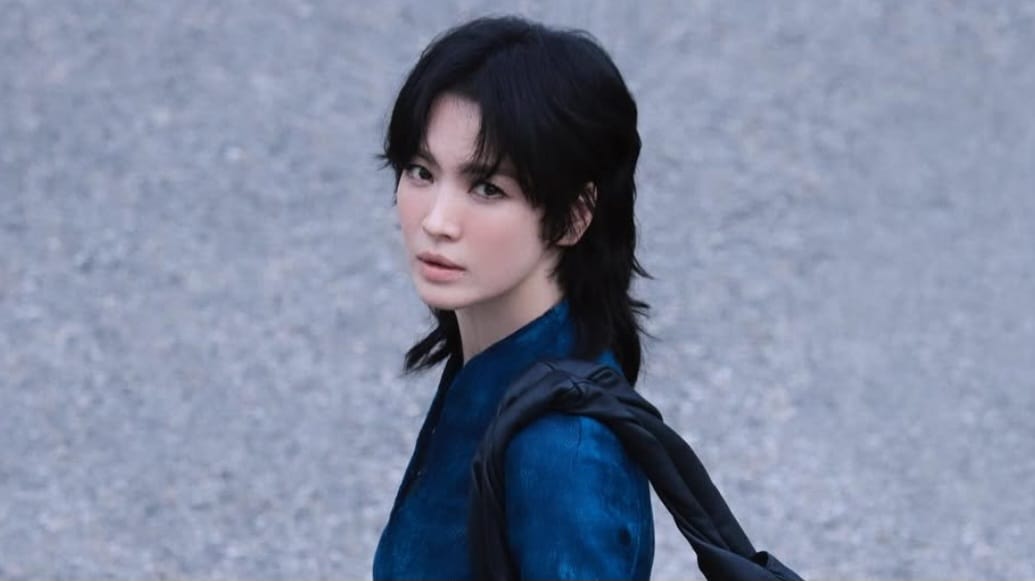 Gaya Baru Song Hye Kyo, Tampil Beda dengan Rambut Wolf Cut