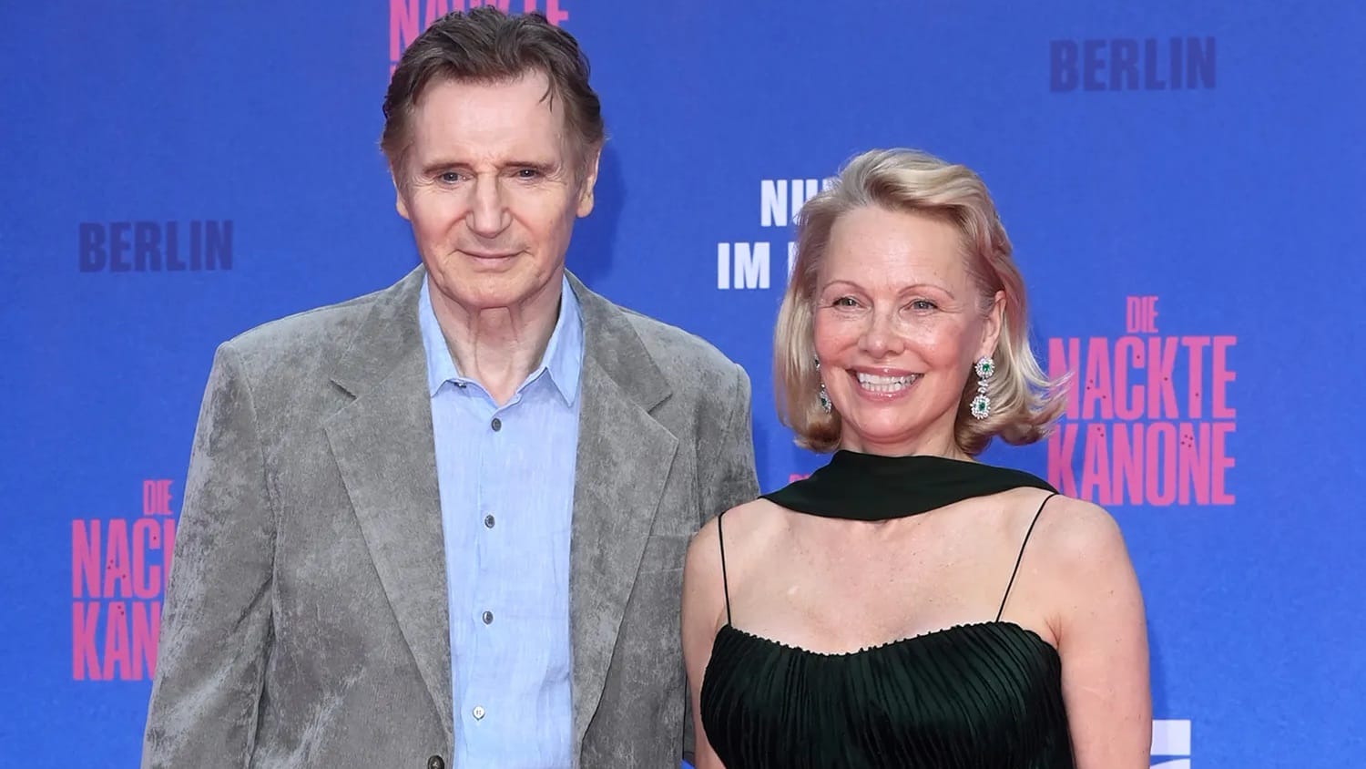 Cinlok di ‘The Naked Gun’, Pamela Anderson dan Liam Neeson Dikabarkan Jadian