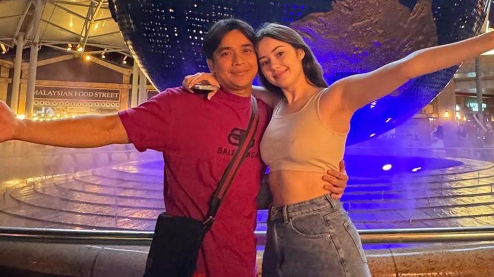 Caren Delano Bocorkan Konsep Resepsi Billy Syahputra dan Vika Kolesnaya