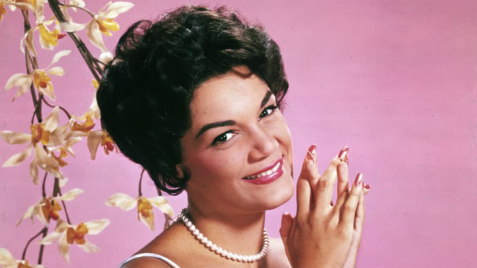 In Memoriam Connie Francis: Suara Emas di Balik ‘Pretty Little Baby’
