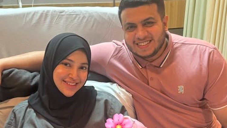 Selamat! Istri Kakak Fadil Jaidi, Miskah Shafa Melahirkan Anak Pertama