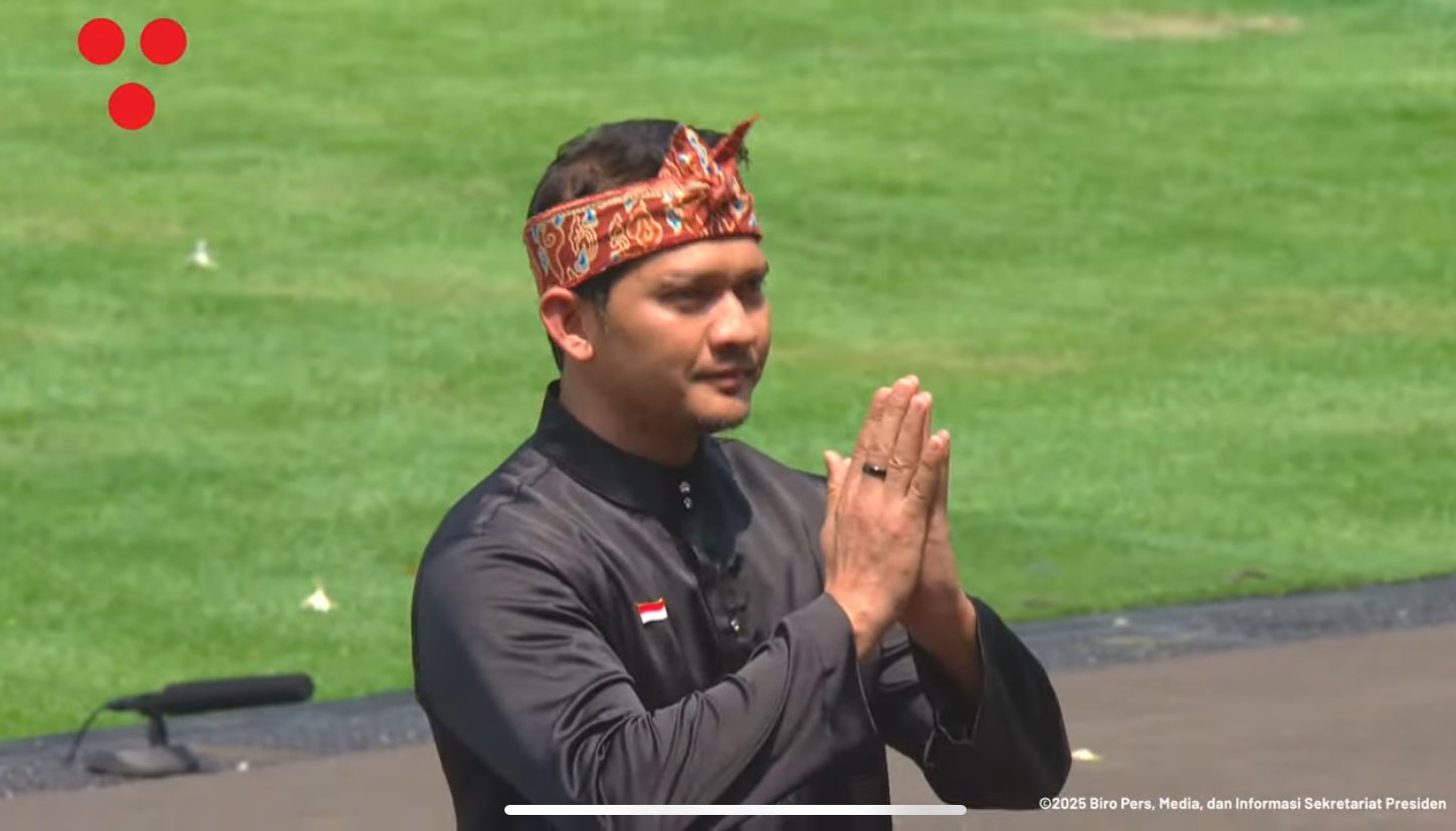 HUT ke-80 RI, Iko Uwais Pamer Kemampuan Seni Bela Diri