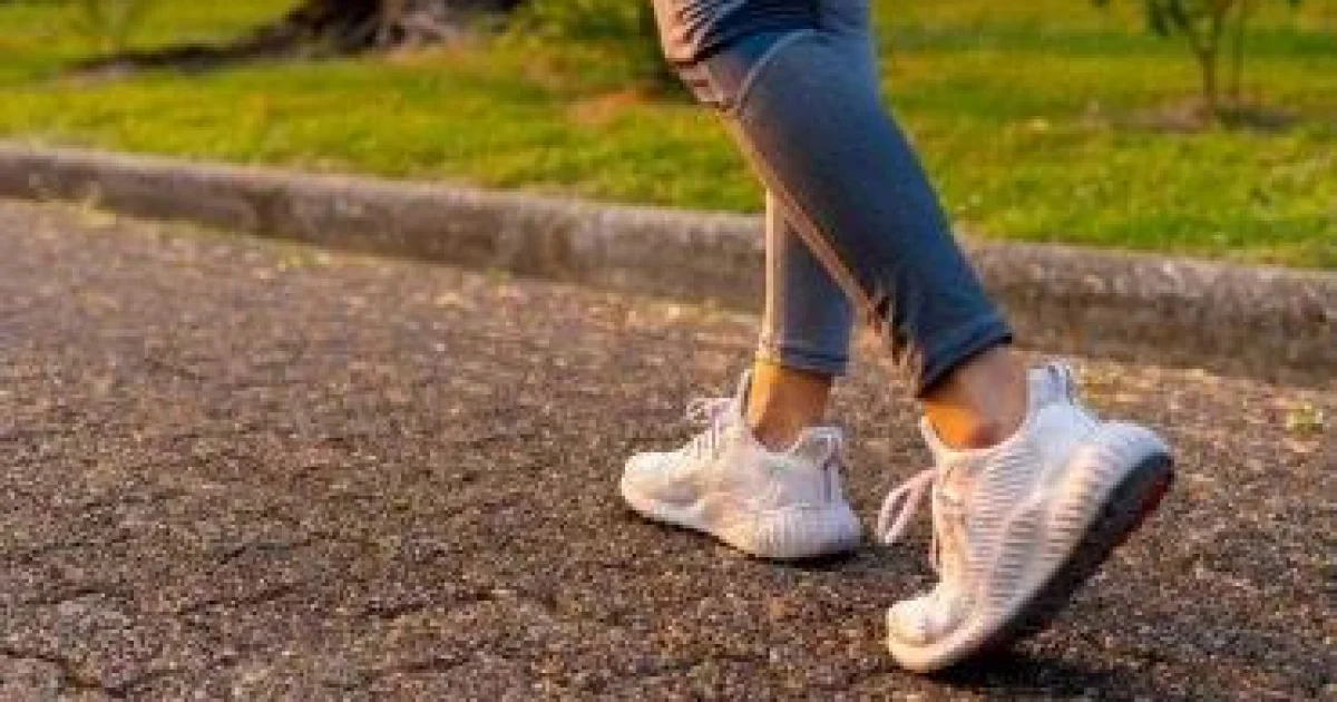 Jalan Kaki 6-6-6 Lagi Hype di Media Sosial, Ini Manfaatnya