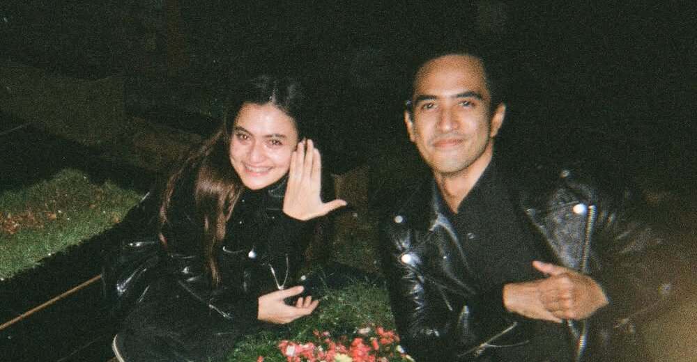 Bintang FTV Rachquel Nesia Dilamar di Makam Ayah, Netizen Soroti Penampakan