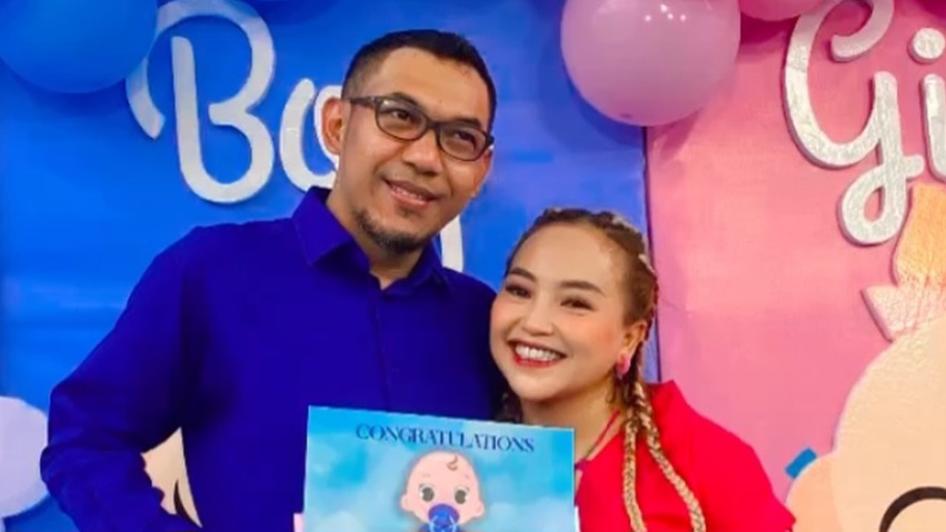 Sedih, Mpok Alpa Meninggal Dunia di Pangkuan Suami