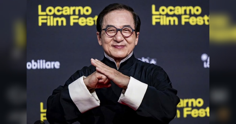 64 Tahun Berkarya, Jackie Chan Terima Penghargaan di Festival Film Locarno