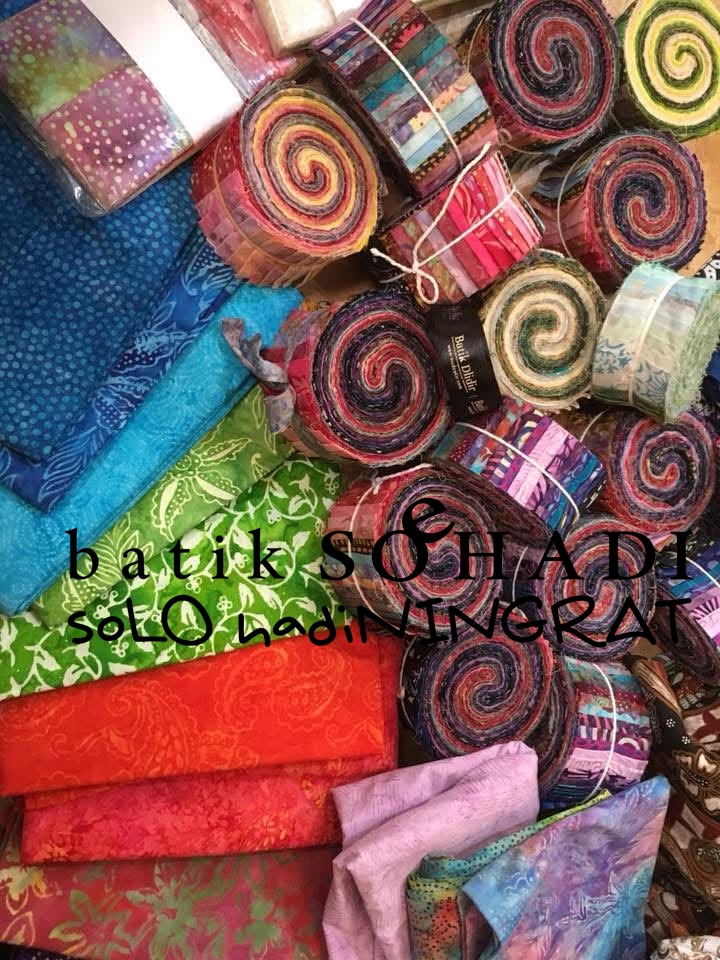 Batik Smoke: Teknik Pewarnaan Gradasi Seperti Asap