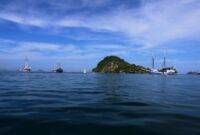 Wisatawan ke Pulau Komodo