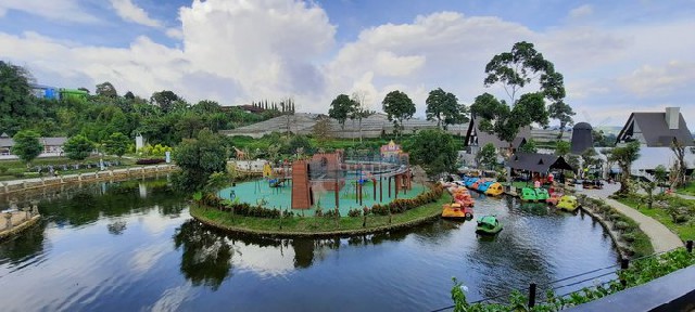 Wisata Terdekat Bandung - Lembang park zoo