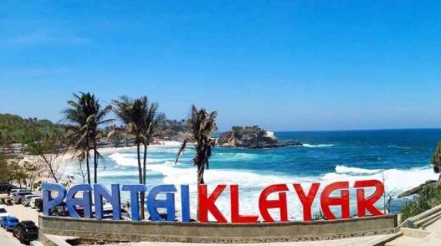 Pantai Klayar Pilihan Destinasi Wisata Paling Tepat 2021