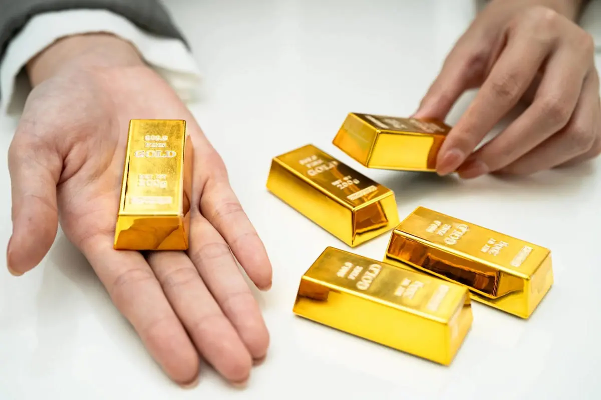 Harga Emas Antam Hari Ini Ambles Parah Rp177.000, Tinggalkan Rekor Tertinggi Sepanjang Masa