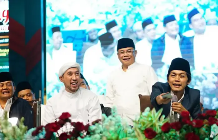 Bupati Sudewo Hadiri Jateng Bersholawat Peringatan Hari Santri Nasional 2025 di Kudus