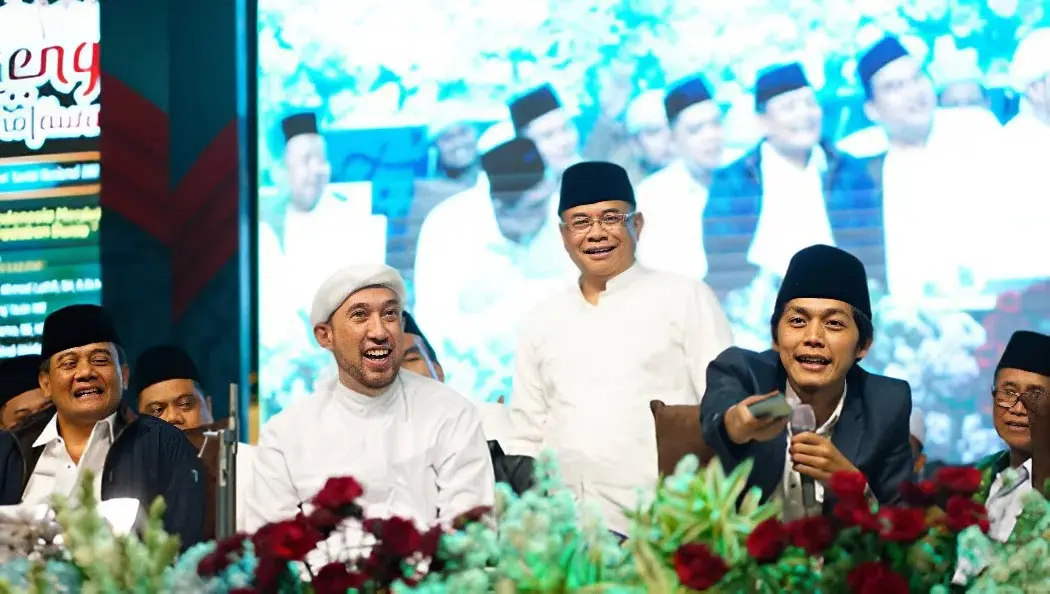 Bupati Sudewo Hadiri Jateng Bersholawat Peringatan Hari Santri Nasional 2025 di Kudus
