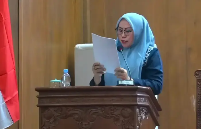 Drama Pergantian Juru Bicara Hak Angket DPRD Pati: Dari Gugup, Alasan Mata Tua, hingga Kritik Warganet