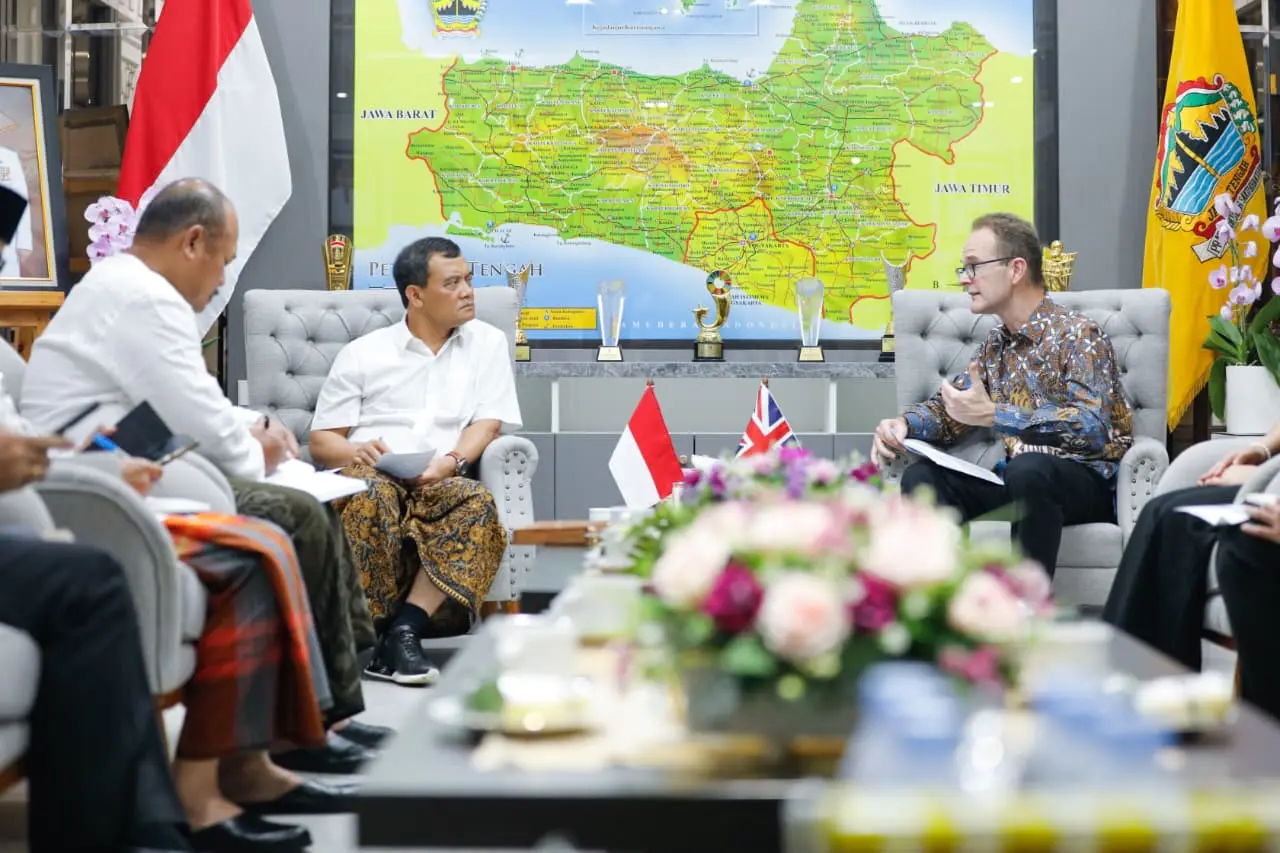 Inggris Lirik Investasi Green Economy di Jateng, Dubes Jermey Temui Gubernur Luthfi