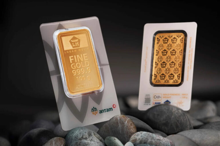Harga Emas Hari Ini Capai Rekor Baru, Emas Antam Tembus Rp 2,36 Juta per Gram!