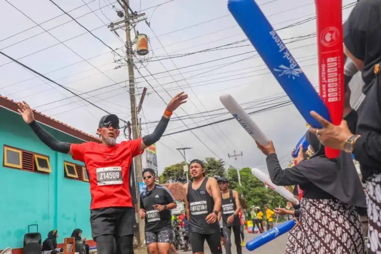 Borobudur Marathon 2025 Bukan Sekadar Lari, Pemicu Kilau Ekonomi Lokal Magelang