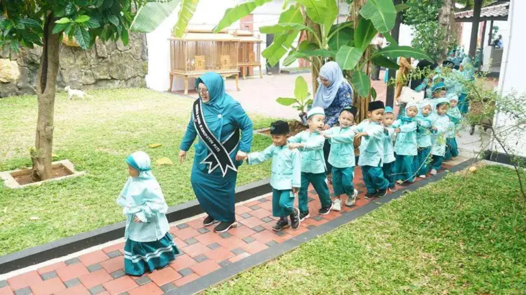 Bunda PAUD Pati Ajak Anak anak Tsamaniyatul Huda Room Tour Pendopo Kabupaten