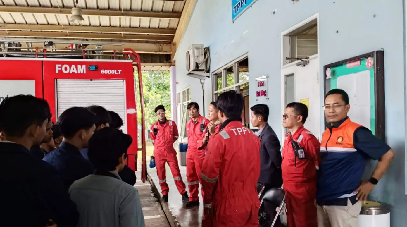 Mahasiswa Unida Gontor Selami K3 Industri Migas di Kilang Tuban