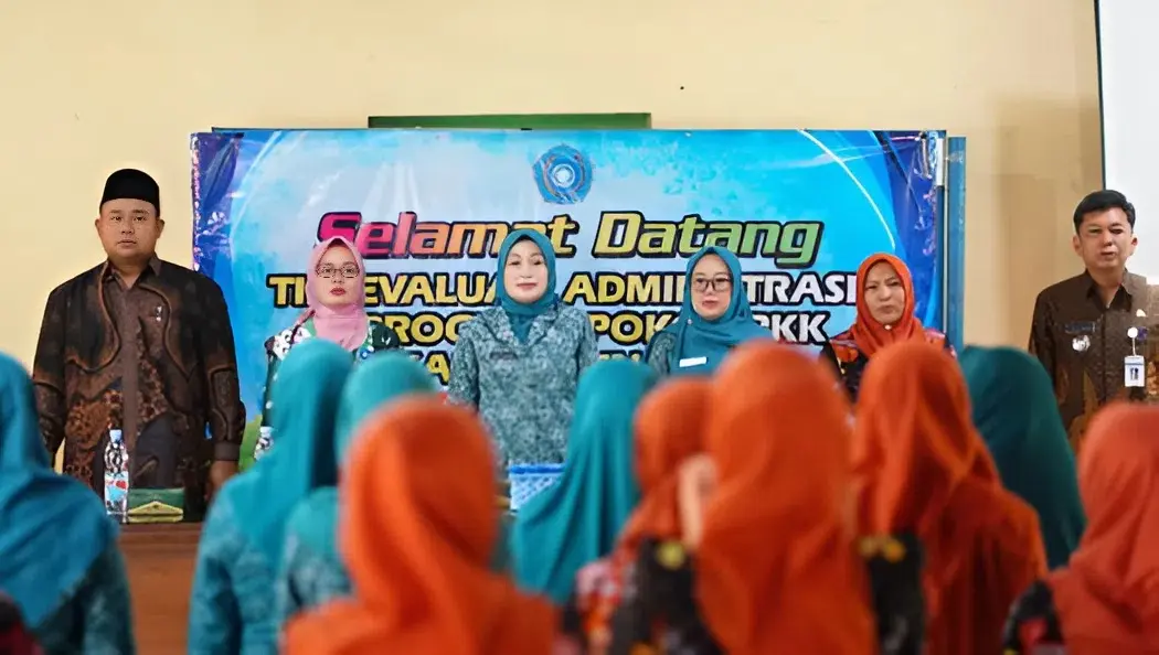 Sukseskan Program Keluarga, TP PKK Pati Sidak Administrasi di Bulumanis Kidul dan Soneyan