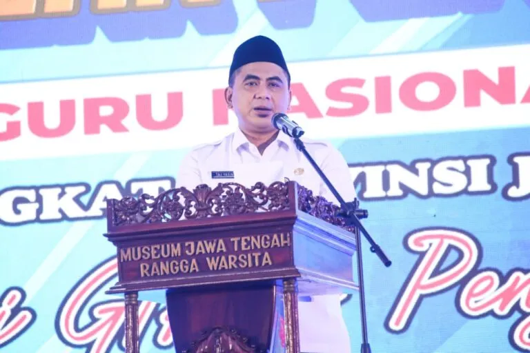 Taj Yasin Dorong Guru Jateng Melek Teknologi: Pendidikan Efektif Menanti!