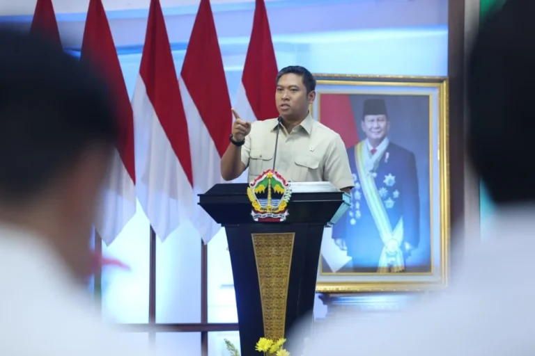 Pupuk Turun 20%, Wamentan Sudaryono Petani Sejahtera Berkat Prabowo