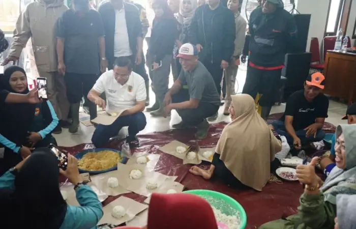 Bupati Sudewo Instruksikan Dapur Umum untuk Korban Banjir Dukuhseti