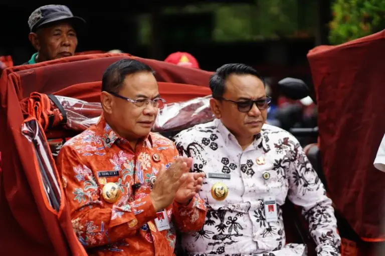 Dilema Kepemimpinan Pati: Antara Harapan Sudewo dan Realita Chandra