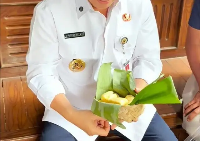 Tape Gembong Camilan Unik Yang Wajib Dicoba