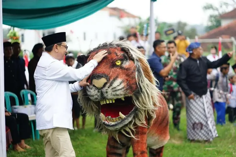 Plt Bupati Pati Hadiri Kirab Ganti Luwur Kyai Pati Wasis Joyokusumo