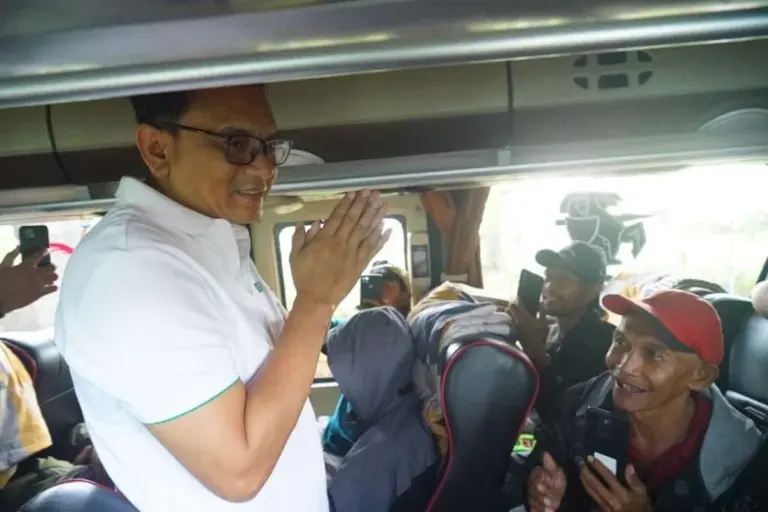 Mudik Gratis Pati 2026 702 Warga Pulang Kampung Naik 16 Bus dari TMII