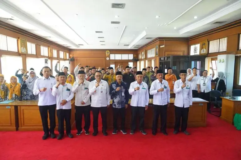 Chandra Tegaskan Bantu Yatim di Pati Tak Perlu Dipertontonkan