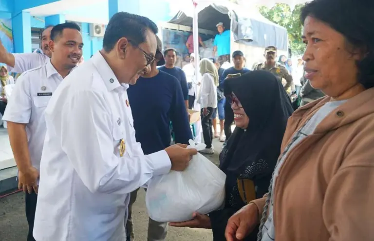 Strategi Pemkab Pati Tekan Harga: Pasar Murah Cluwak Diserbu Warga