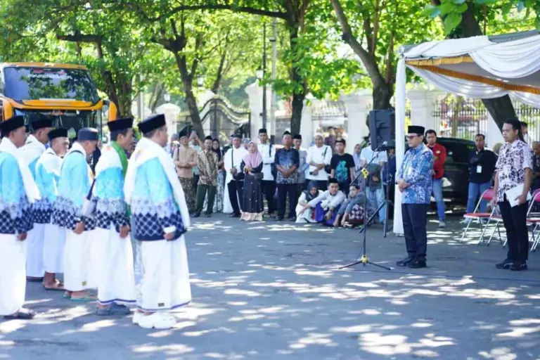 493 Calon Haji Pati Berangkat, Pemkab Siapkan 13 Bus ke Embarkasi