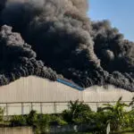 Pasca Diakuisisi, Pabrik Dua Putra Utama Makmur (DPUM) Kebakaran