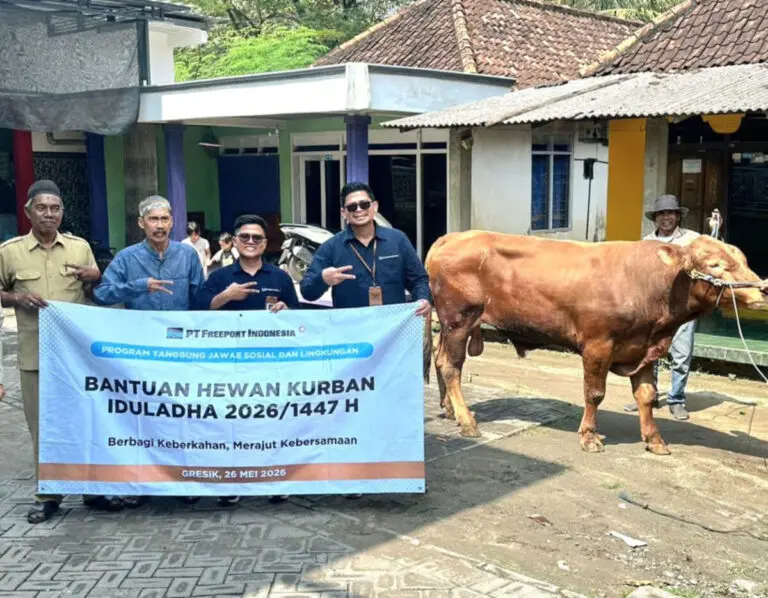 Grup MIND ID Salurkan 1.735 Hewan Kurban Dari Sumatra hingga Papua (1)