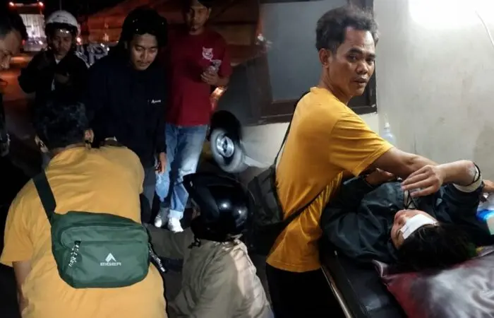 Laka Jalan Raya Demak, Tim Yakusa Bantu Evakuasi Warga Cilacap