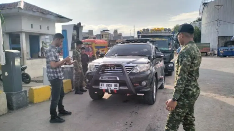 Pelindo Parepare Awasi Ketat Kendaraan Masuk Dermaga