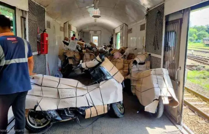 KAI Logistik Kirim 1.425 Motor dari Yogyakarta Saat Libur Panjang