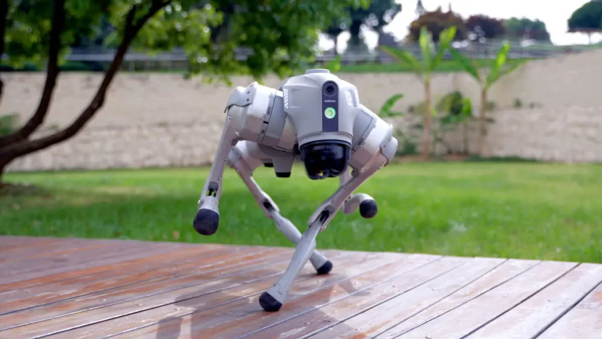 Robot Unitree Go2 untuk Edutainment dan Interaksi Publik.jpg