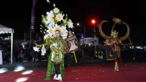 Cilacap Night Carnival Sulap Jalan Raya Jadi Panggung Catwalk Terbuka