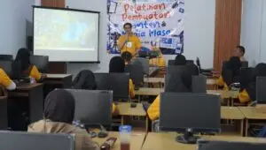 Pegiat Literasi Pekalongan Dibekali Keterampilan Kelola Medsos dan Konten Digital