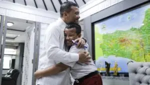 Bikin Bangga Jateng, Siswa SD Peraih Pengakuan NASA Dapat Laptop dari Ahmad Luthfi