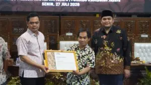 Pameran TATAH 2026 Catat 68 Ribu Pengunjung, Bupati Jepara Beri Penghargaan Seniman Ukir