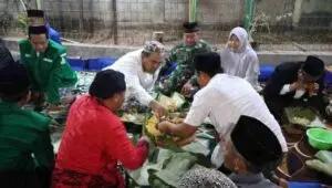 218 Tumpeng Meriahkan Maulid Nabi di Blora, Bupati Ikut Lesehan Bersama Warga