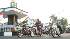 200 Motor Jadul Keliling Jepara, Rayakan Kemerdekaan Sambil Nostalgia di Jalan Mulus