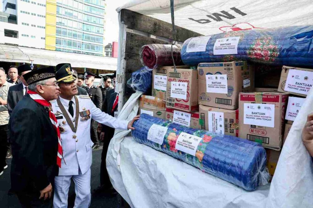 Pemprov Jateng Kirim 16 Personel dan Ribuan Paket Logistik untuk Korban Gempa NTT